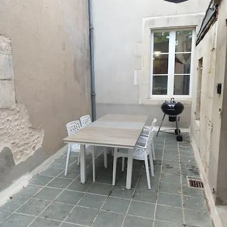 Valence En Poitou Couhe